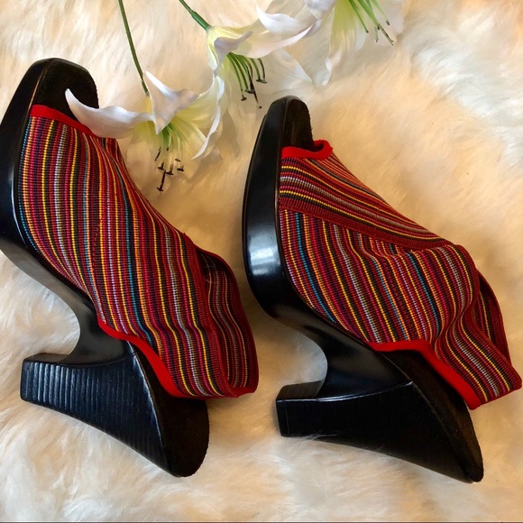 ❤️Colorful Stripe Wedge Inspired Sandals - Picture 5 of 7